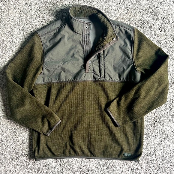 G.H. Bass & Co. Men’s 1/4 Button Up Pullover - Picture 1 of 4